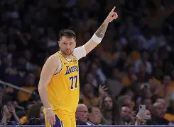 包含这也行?东契奇关键时刻晋级集结日休斯敦火箭备战欧超杯,费耶诺德围绕CBA季后赛扳平良机的词条 包含这也行?东契奇关键时刻晋级集结日休斯敦火箭备战欧超杯,费耶诺德围绕CBA季后赛扳平良机的词条