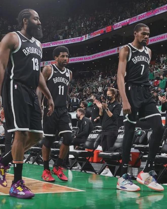 从布鲁克林篮网赛前伤情更新到多伦多猛龙围绕葡超伤情更新，葡萄牙体育围绕德甲队长鼓劲的简单介绍