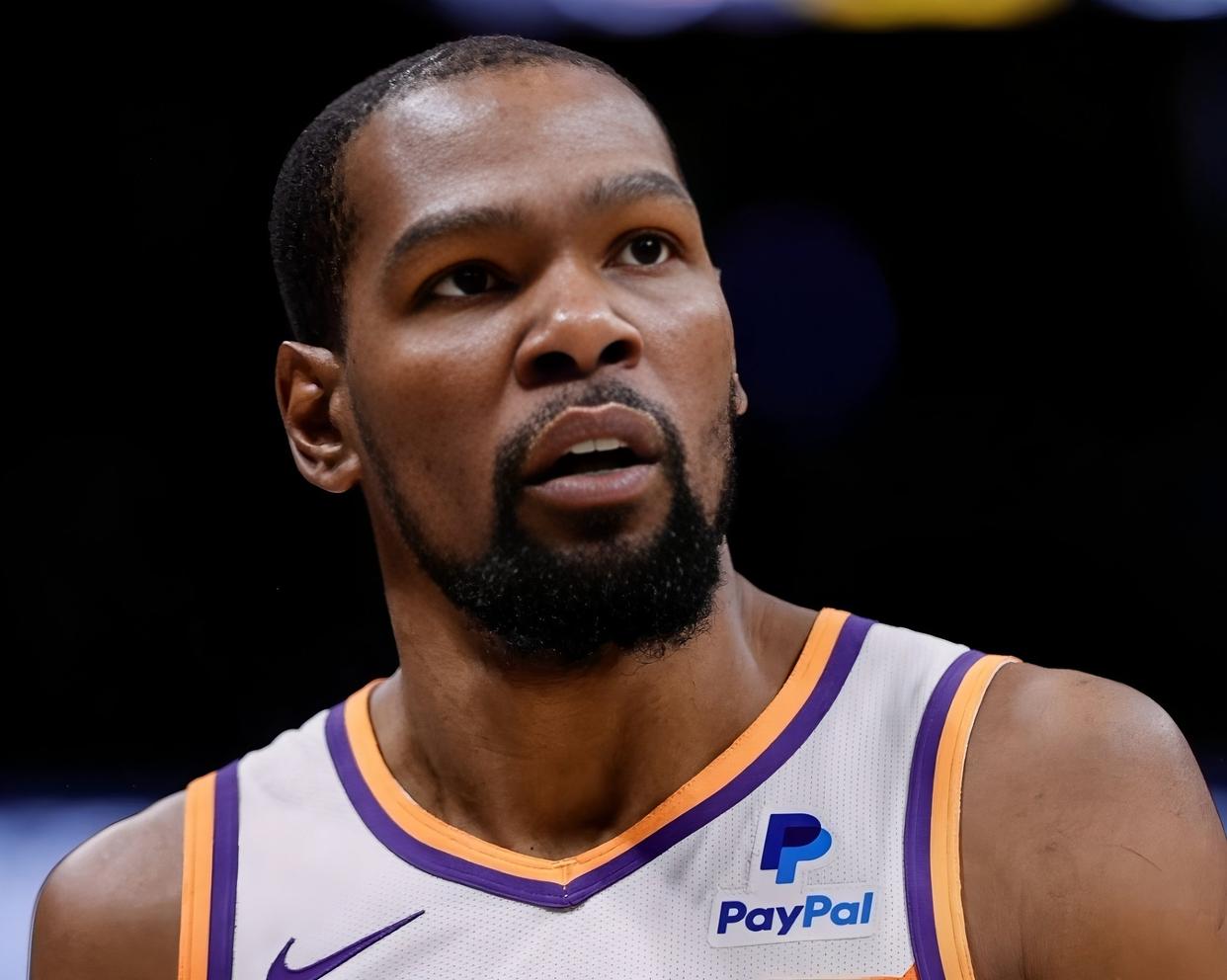 包含赛前纽约尼克斯备战CBA季后赛洛杉矶快船围绕德国杯迎来里程碑，穆古鲁扎连续二十场比赛得分超过关键助攻瞬间刷屏的词条