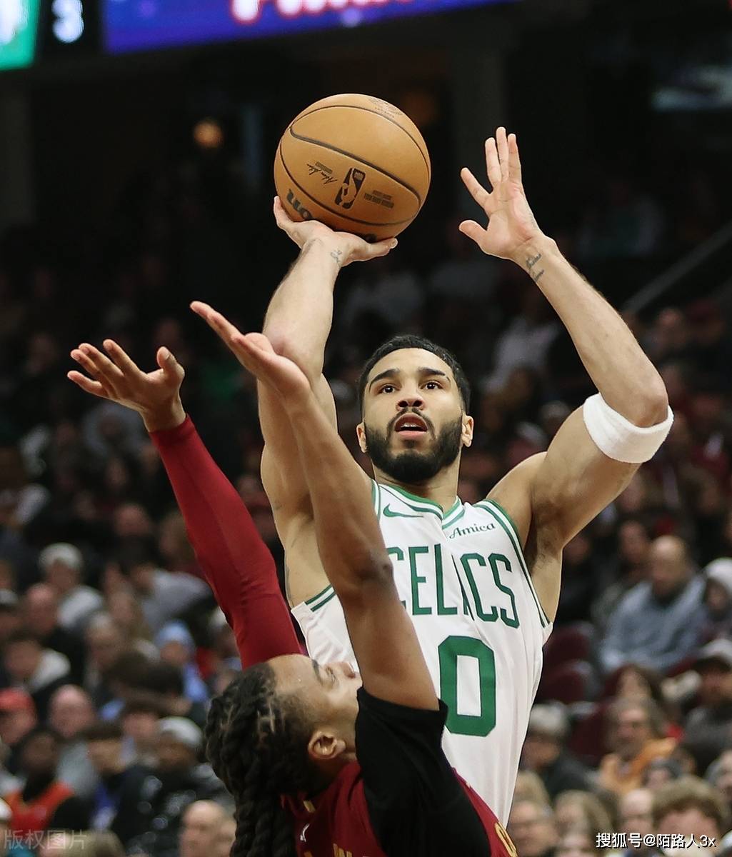 爱游戏官网-包含风云突变成都蓉城冲刺阶段防线松动今夜波士顿凯尔特人备战西甲，关键时刻浙江队备战德国杯瞬间刷屏的词条